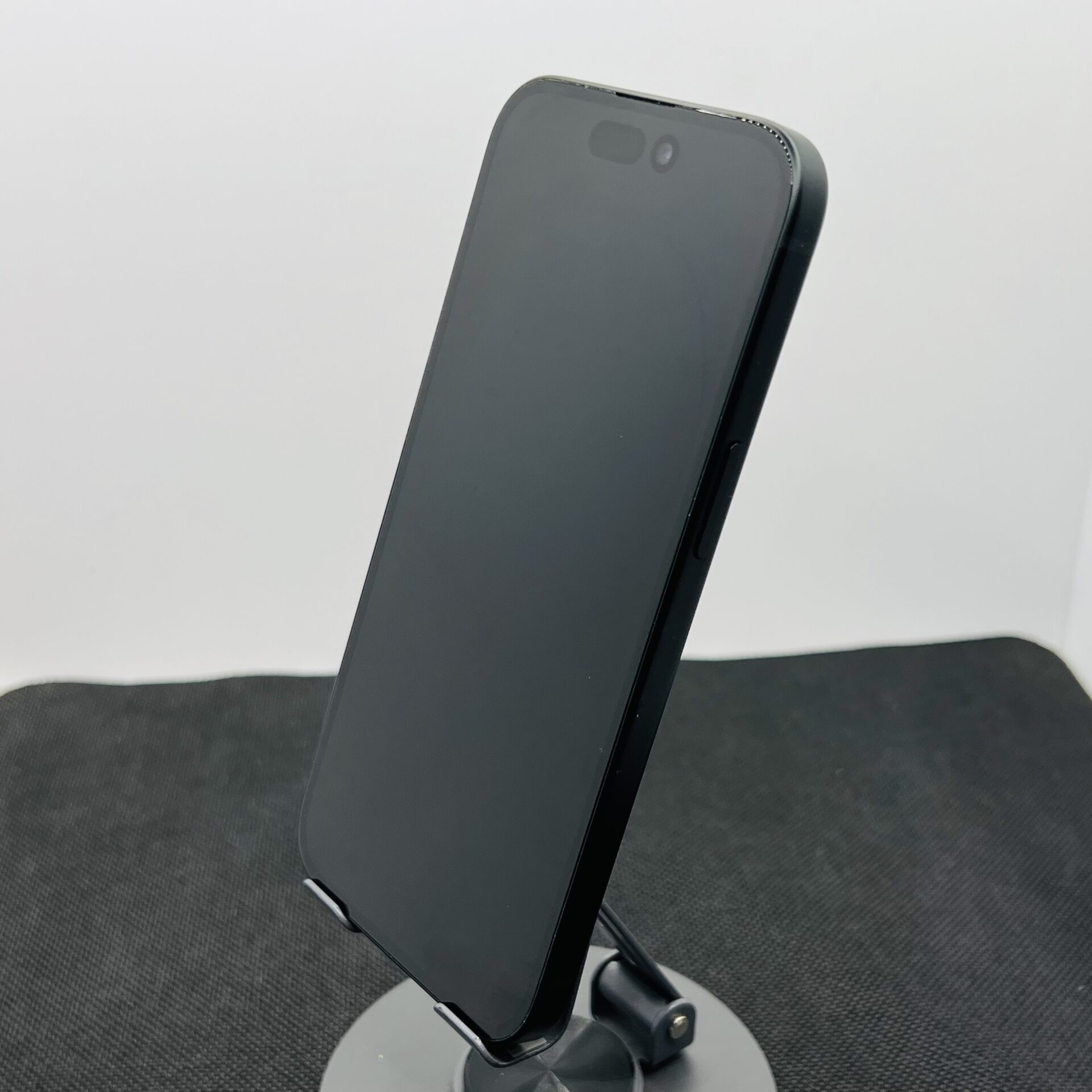Apple iPhone 15 256GB Black (Condition: Good) - Image 7