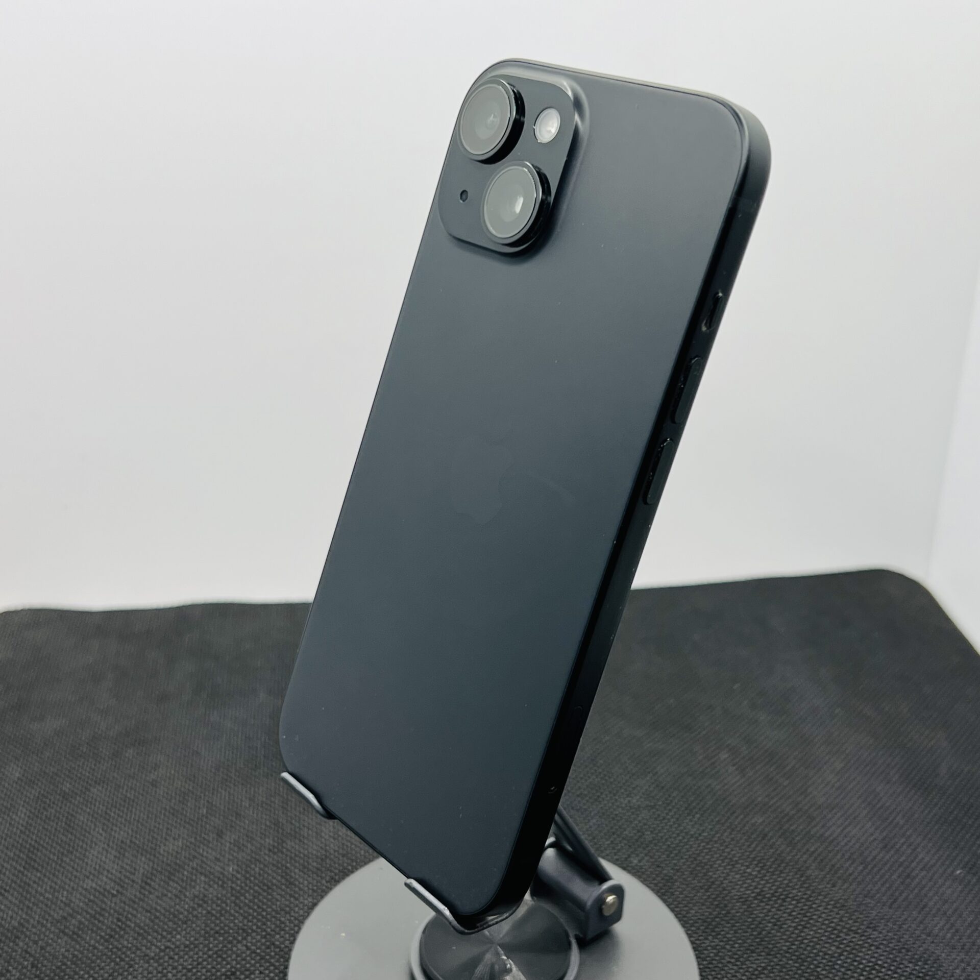 Apple iPhone 15 256GB Black (Condition: Good) - Image 8