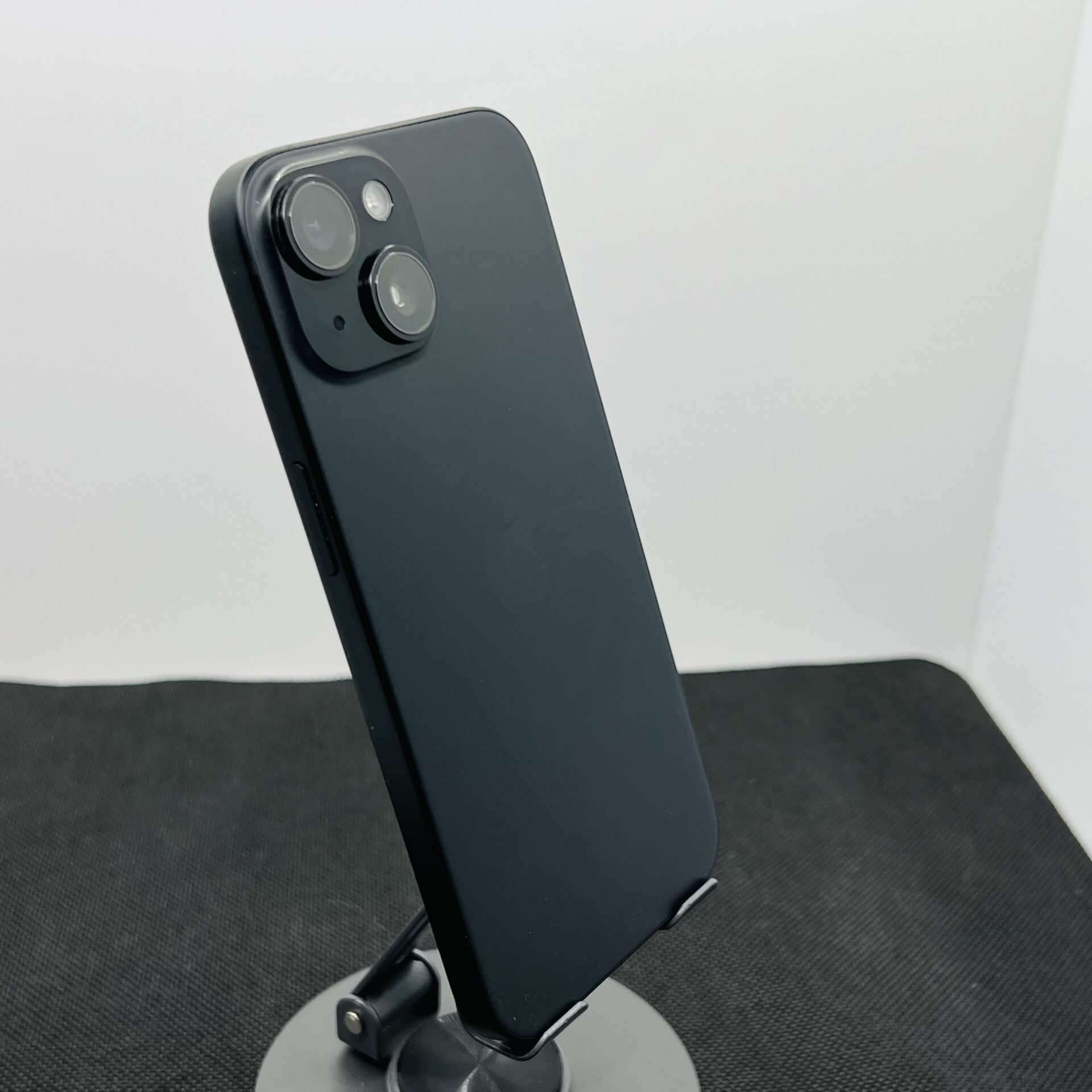 Apple iPhone 15 256GB Black (Condition: Good) - Image 10