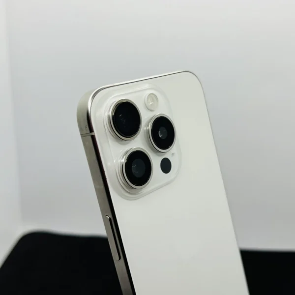 Apple iPhone 15 Pro 256GB White Titanium (Condition: Good) | Epic