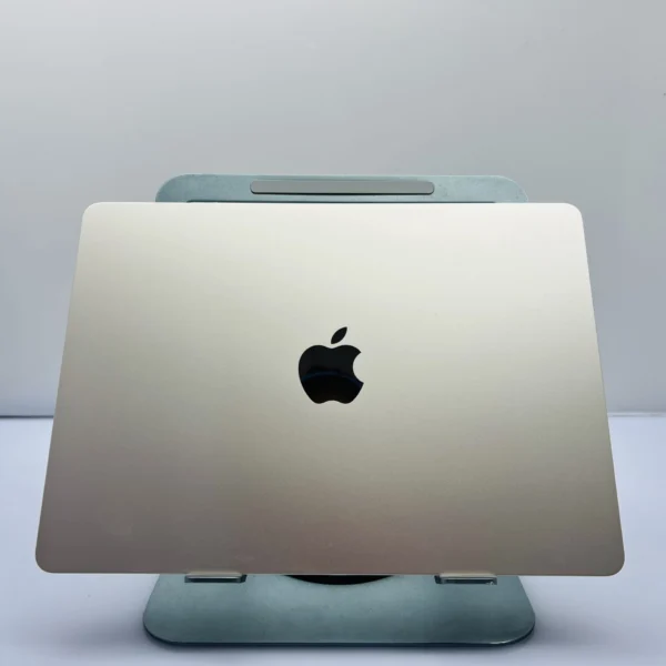 Apple MacBook Air 13-inch “M2” 8 CPU/ 8 GPU (2022) 16GB RAM 256GB