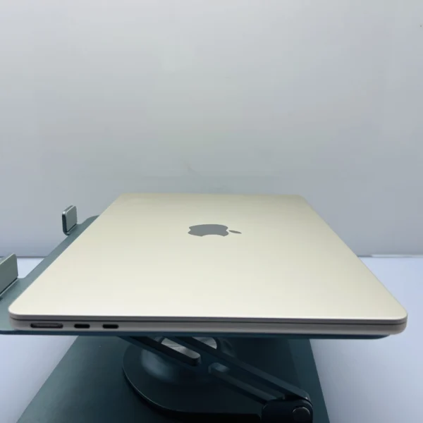 Apple MacBook Air 13-inch “M2” 8 CPU/ 8 GPU (2022) 16GB RAM 256GB