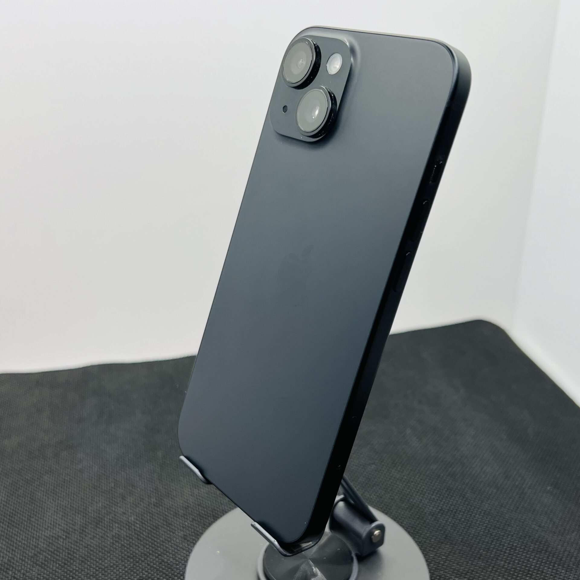 Apple iPhone 15 128GB Black (Condition: Excellent) - Image 8