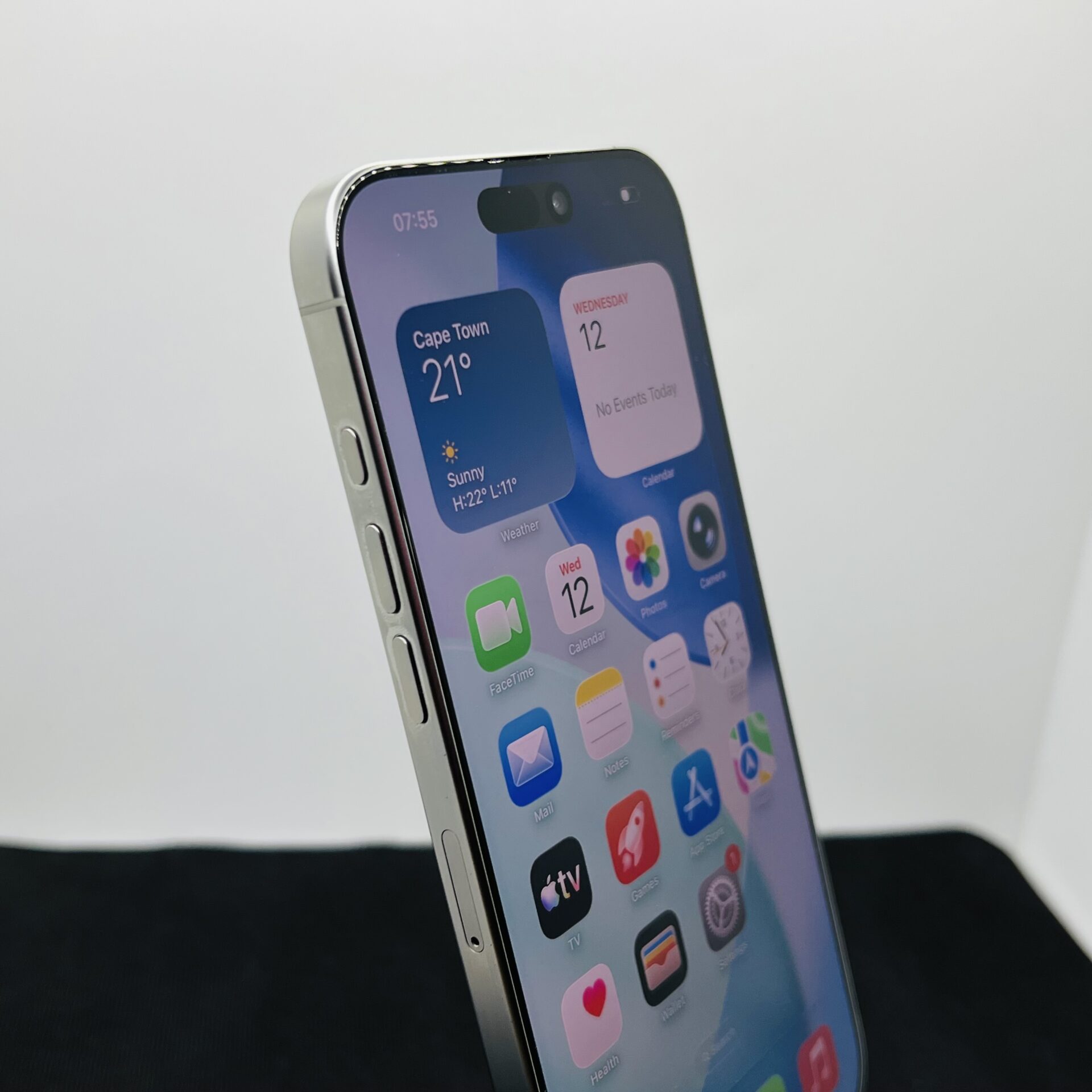 Apple iPhone 16 Pro Max 512GB White Titanium (Condition: Good) - Image 4