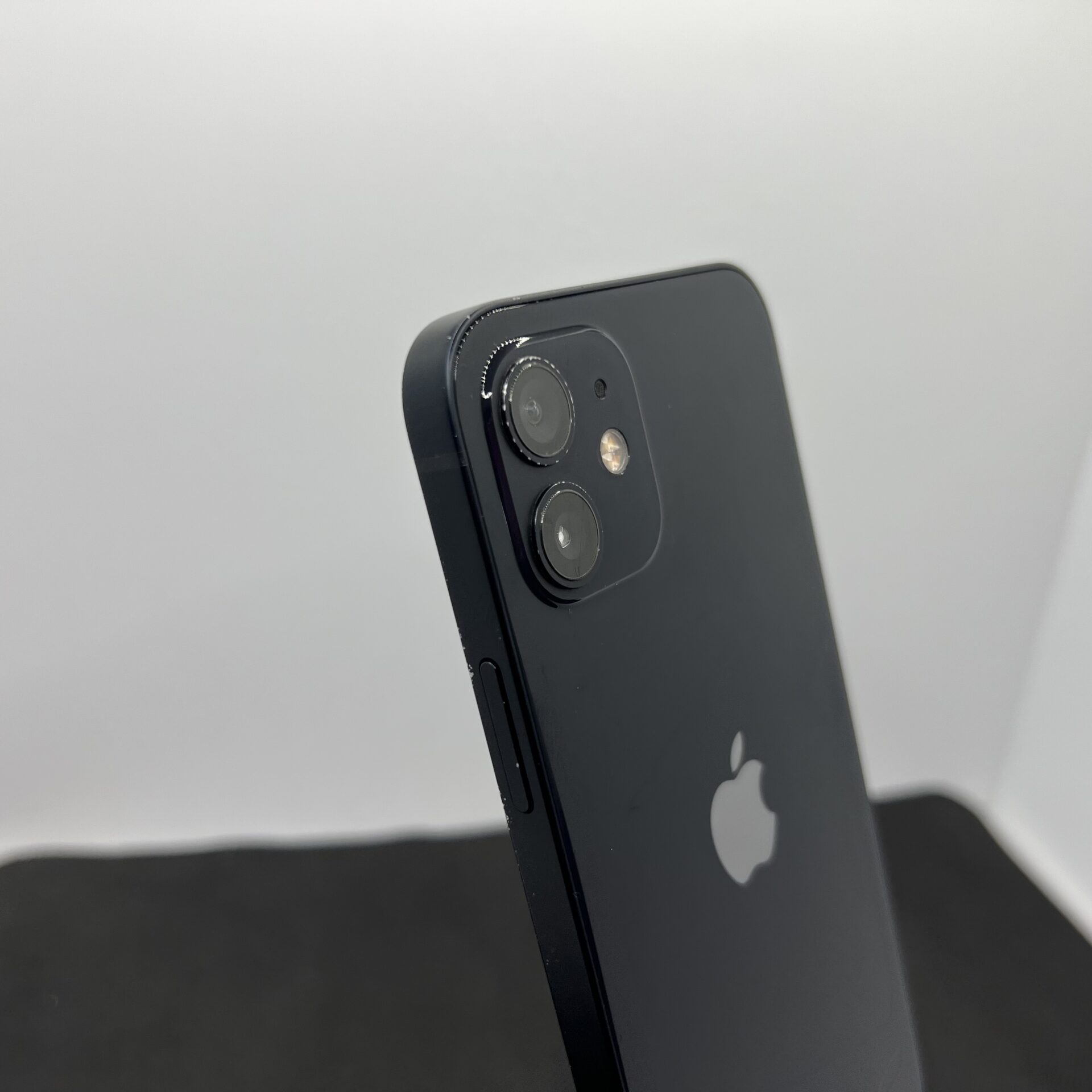 Apple iPhone 12 64GB Black (Condition: Good) - Image 10