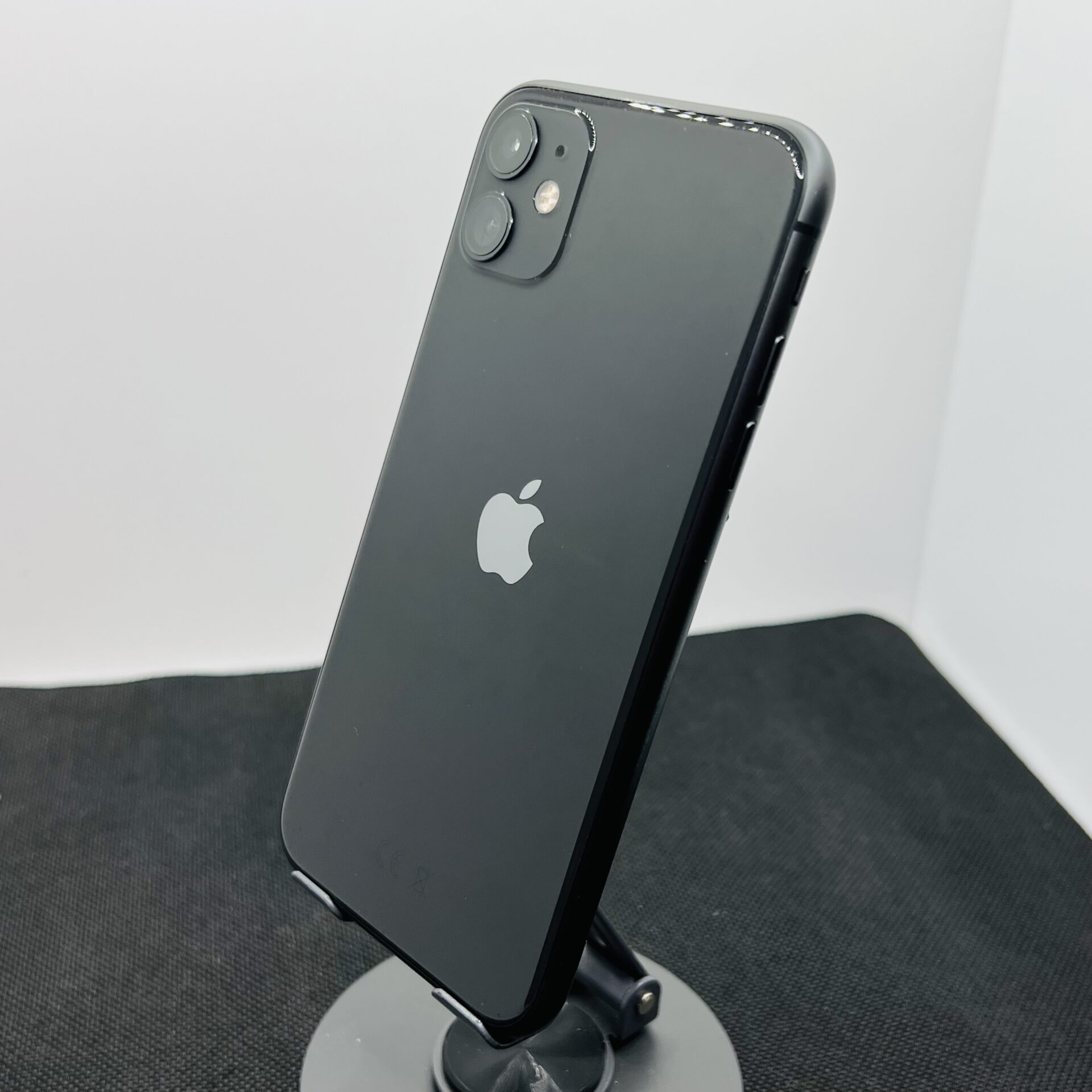 Apple iPhone 11 64GB Black (Condition: Good) - Image 8