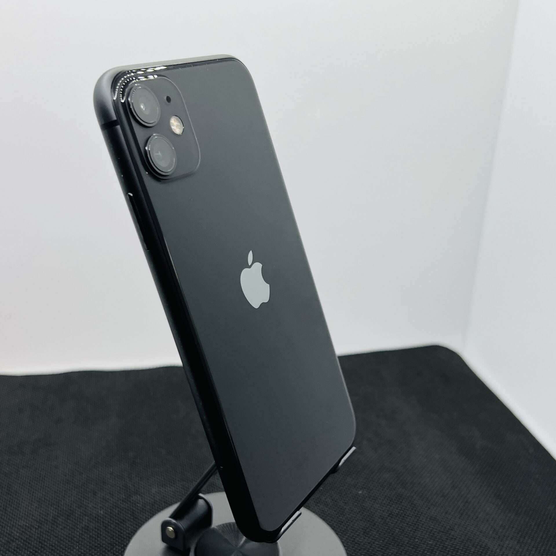 Apple iPhone 11 64GB Black (Condition: Good) - Image 9