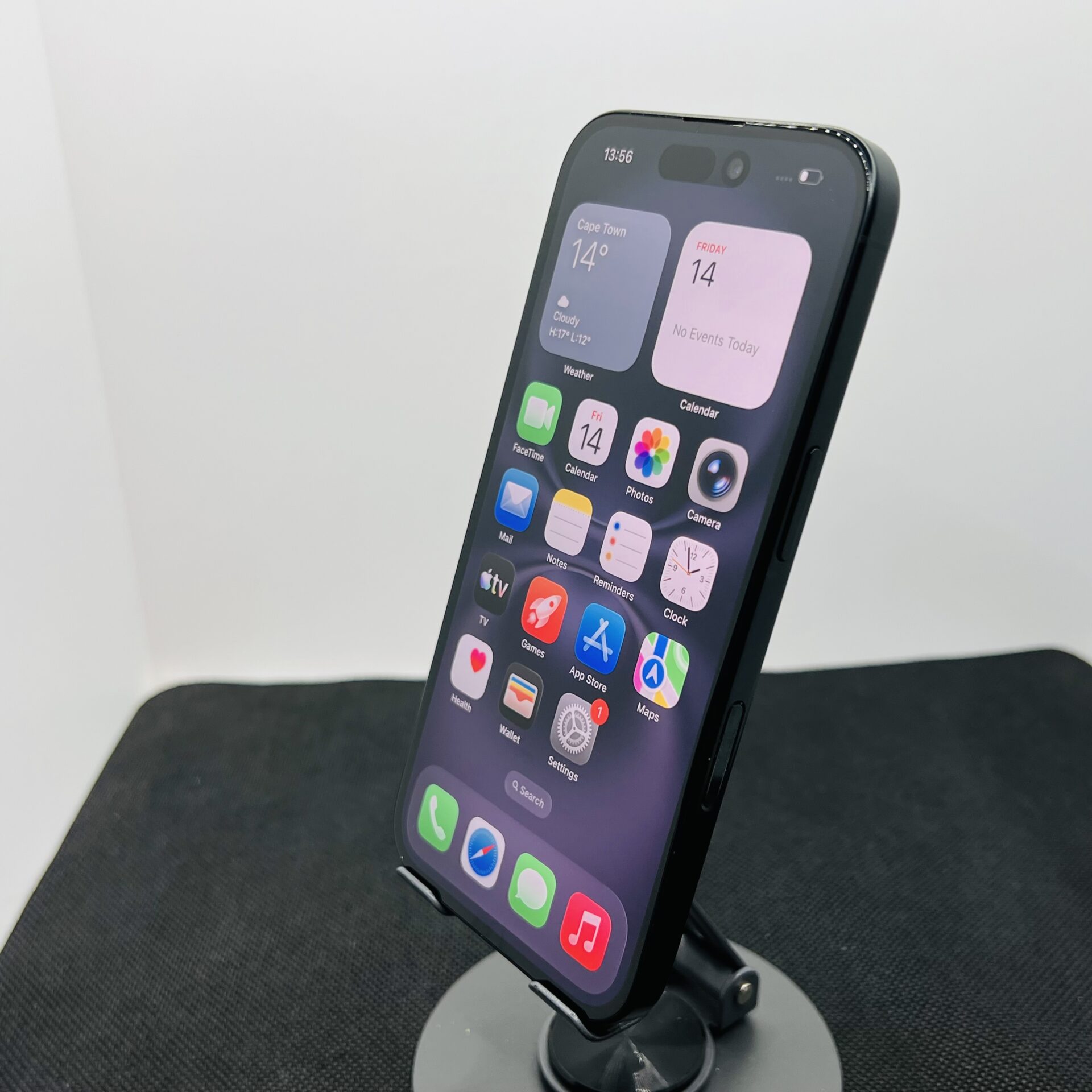 Apple iPhone 16 128GB Black (Condition: Good) - Image 5