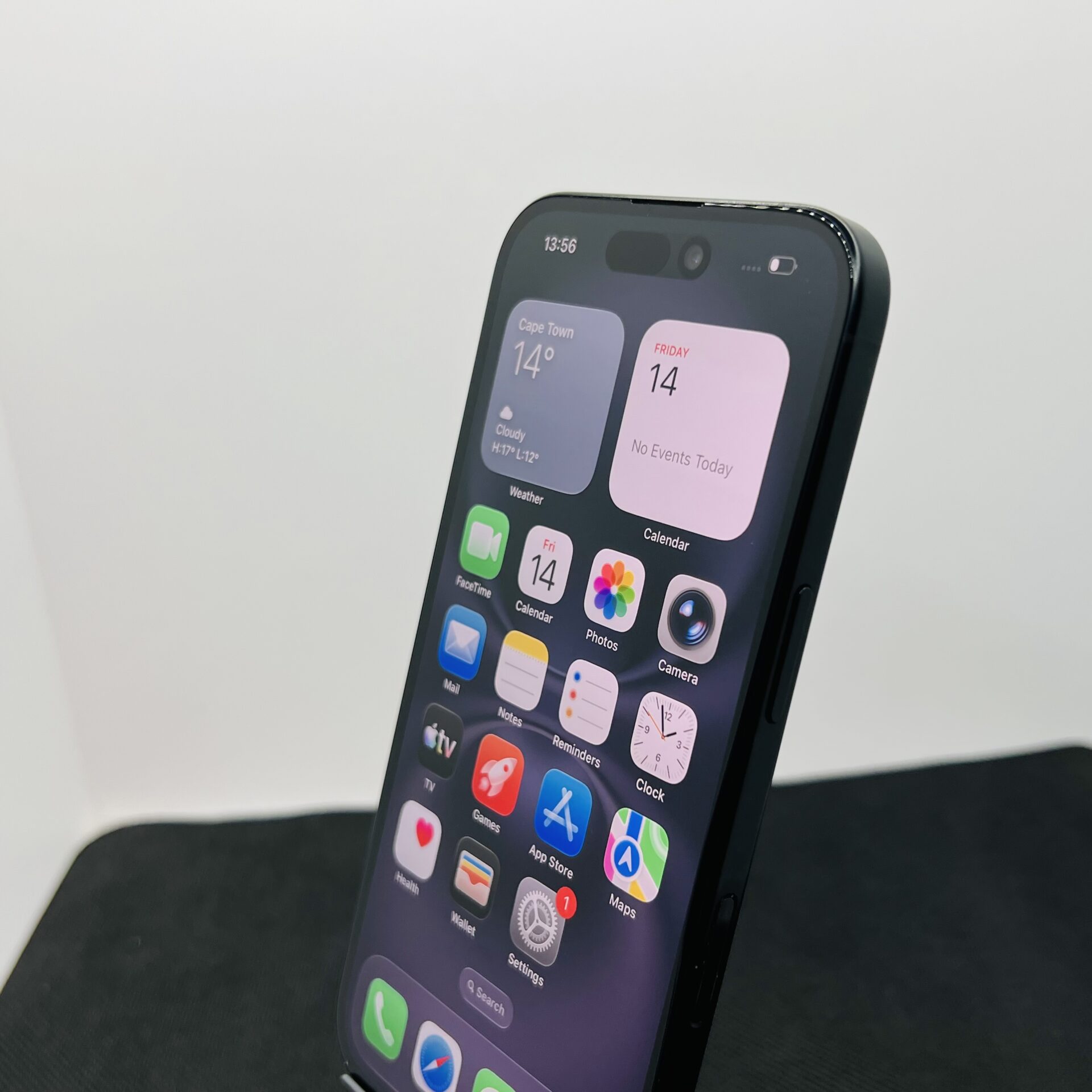 Apple iPhone 16 128GB Black (Condition: Good) - Image 6