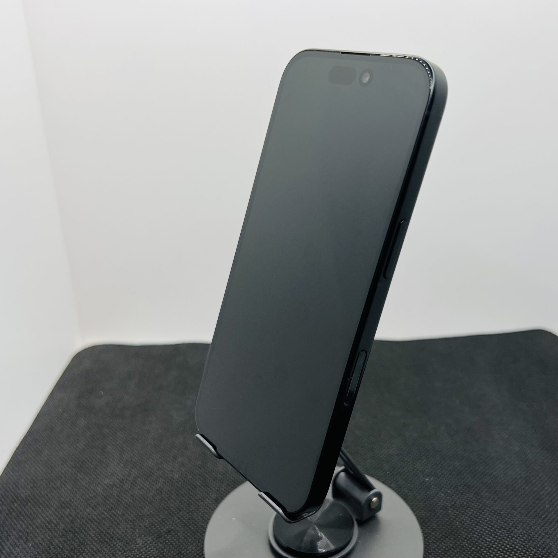 Apple iPhone 16 128GB Black (Condition: Good) - Image 7