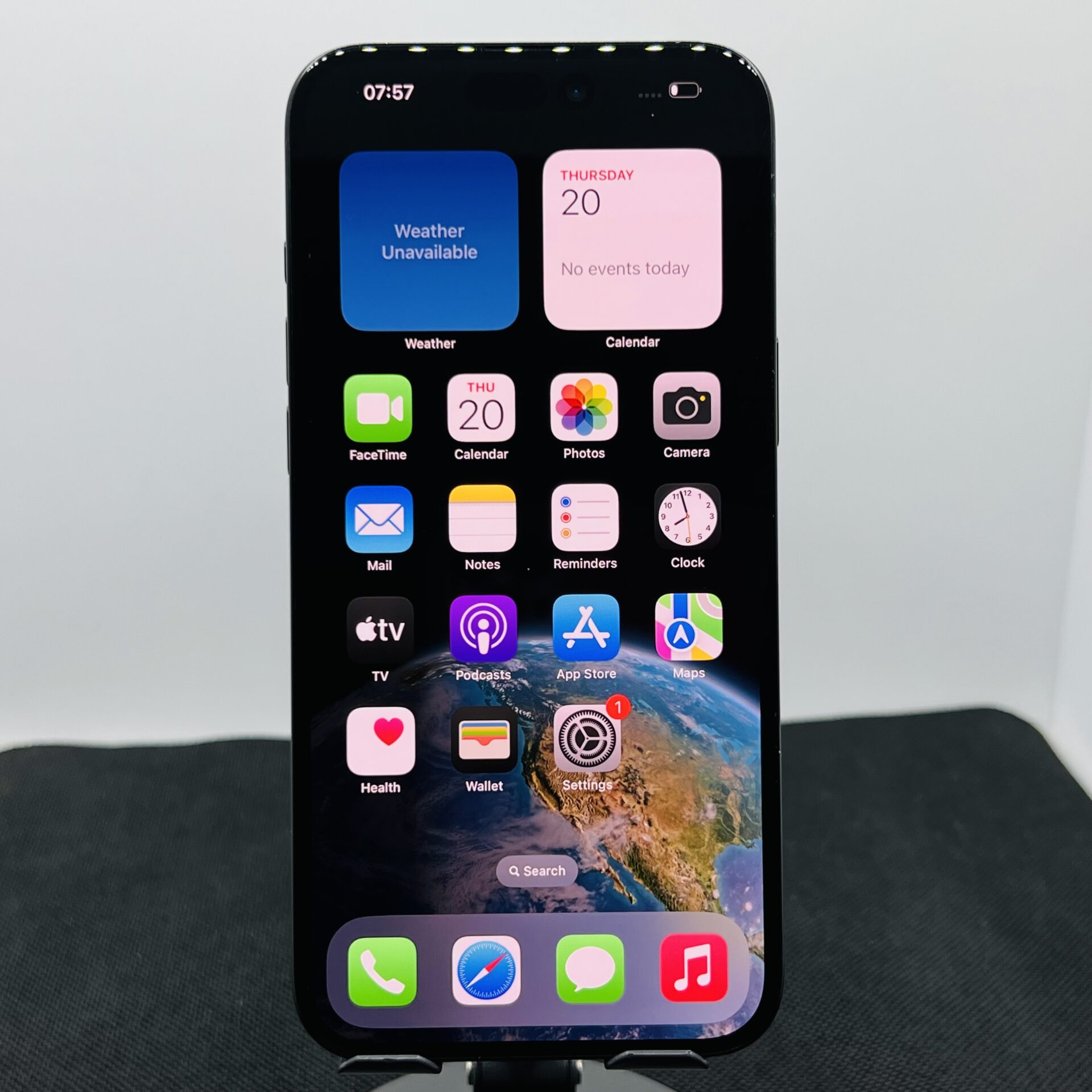 Apple iPhone 16 Plus 128GB Black (Condition: Good) - Image 2
