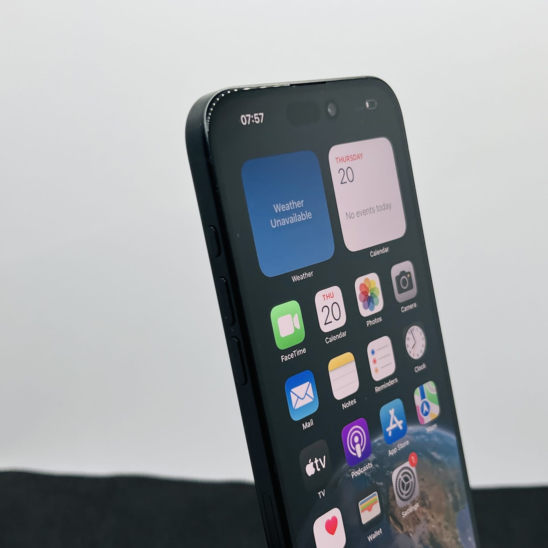 Apple iPhone 16 Plus 128GB Black (Condition: Good) - Image 6