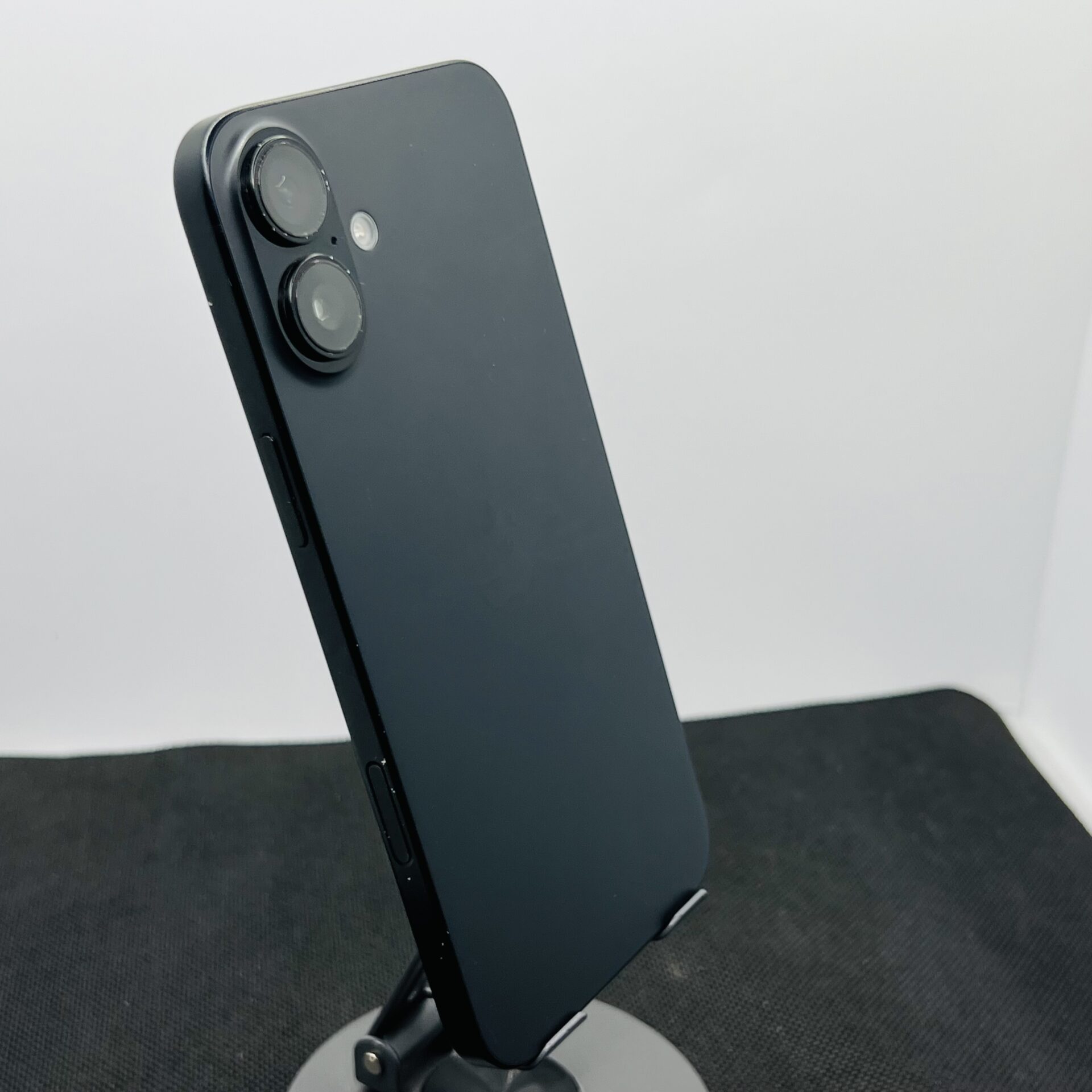 Apple iPhone 16 Plus 128GB Black (Condition: Good) - Image 9