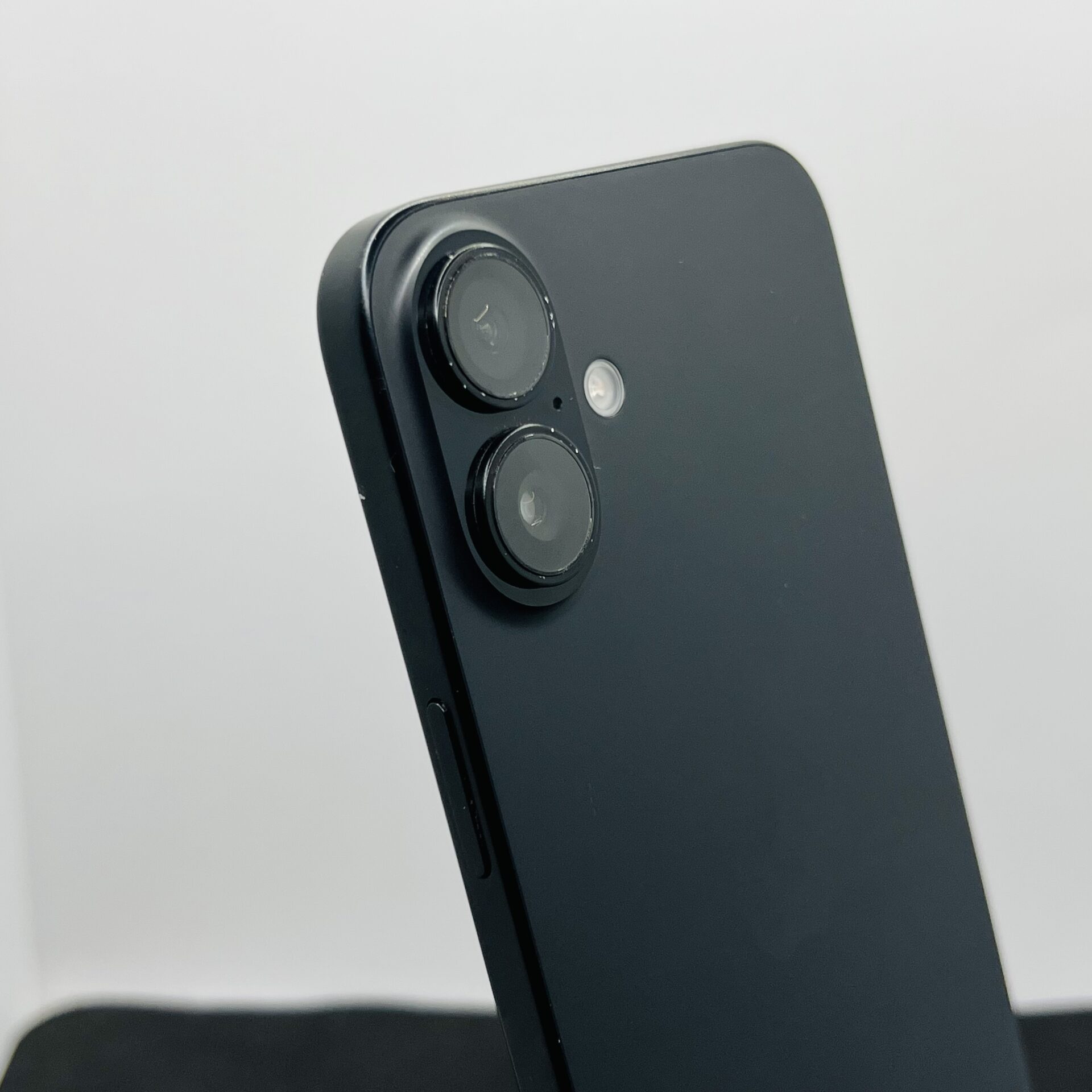 Apple iPhone 16 Plus 128GB Black (Condition: Good) - Image 10