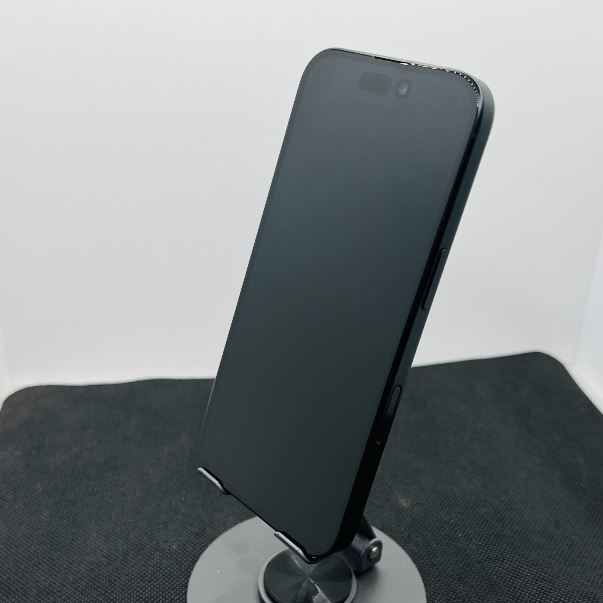 Apple iPhone 16 256GB Black (Condition: Good) - Image 7