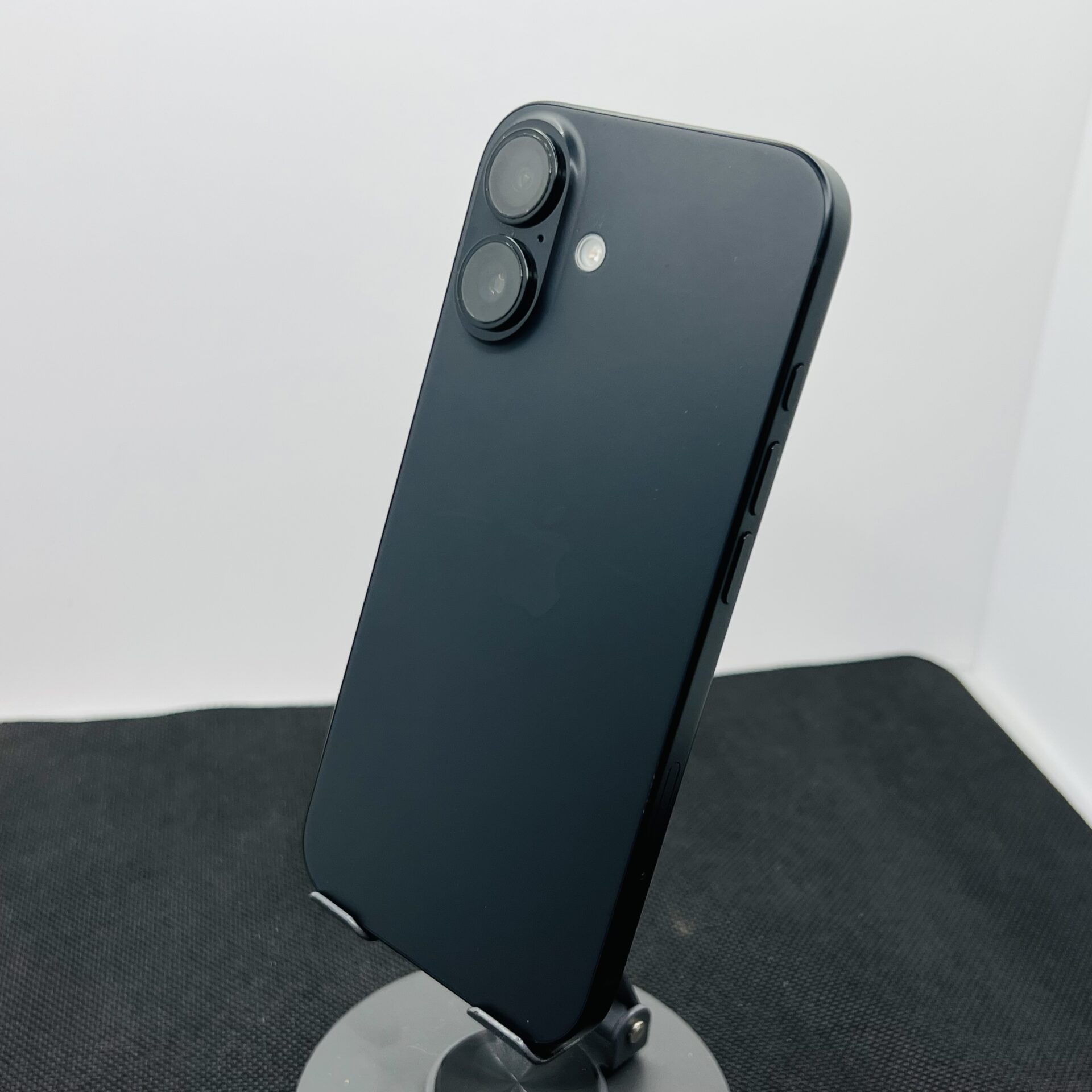 Apple iPhone 16 256GB Black (Condition: Good) - Image 8