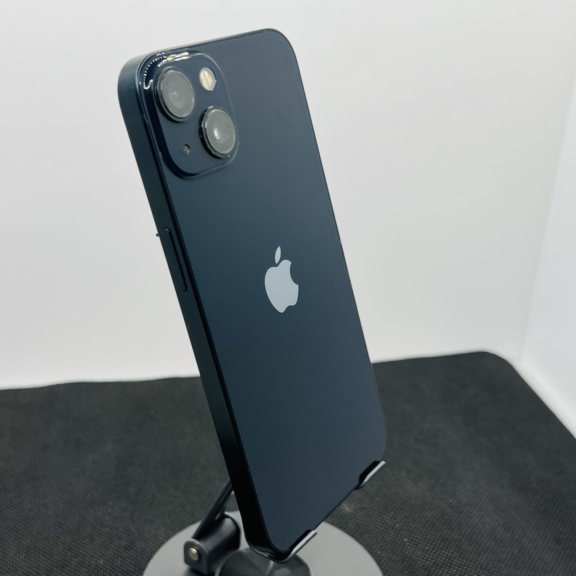 Apple iPhone 13 256GB Midnight (Condition: Good) - Image 10