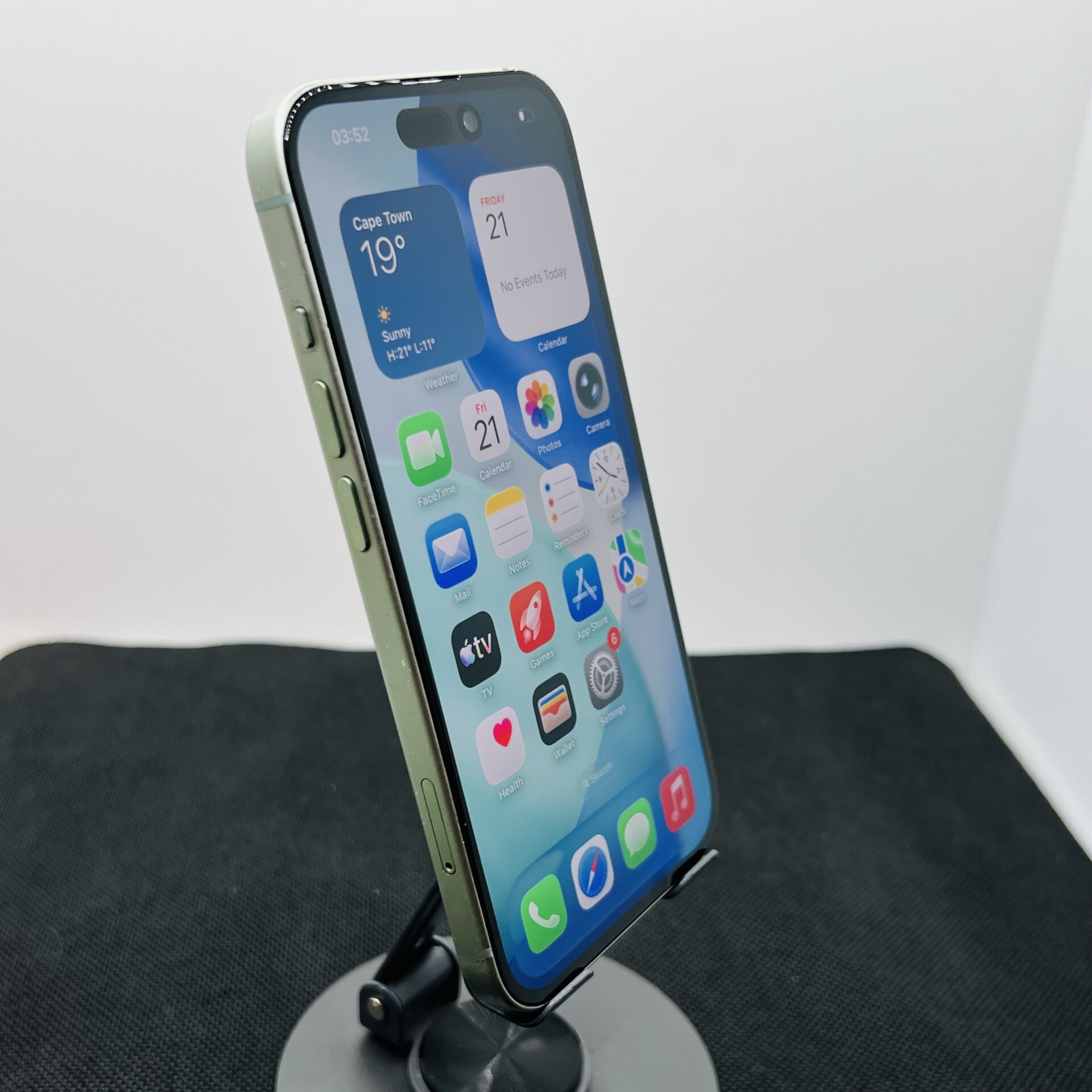 Apple iPhone 15 128GB Green - Face ID Not Working (Condition: Good) - Image 3
