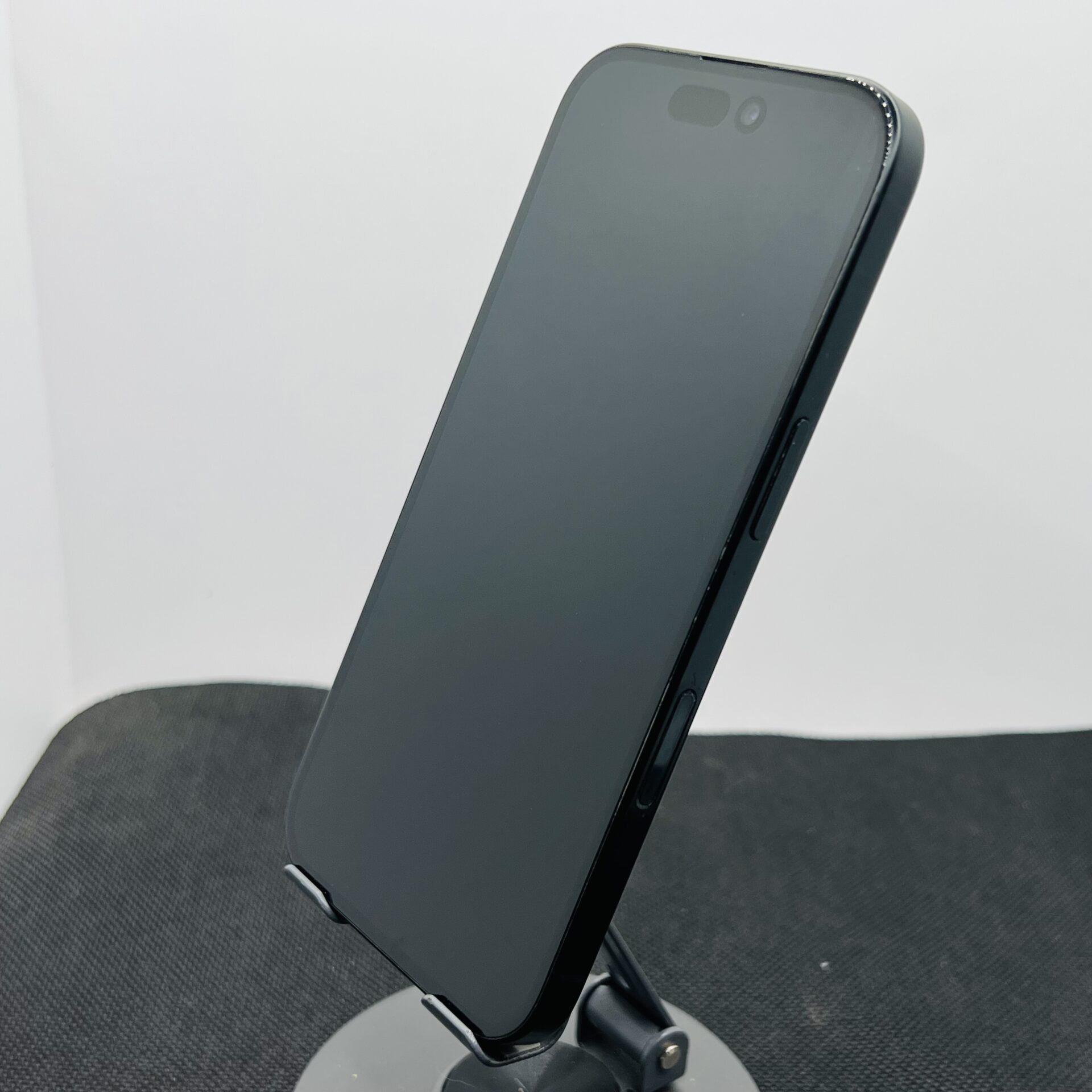 Apple iPhone 16 128GB Black (Condition: Good) - Image 7