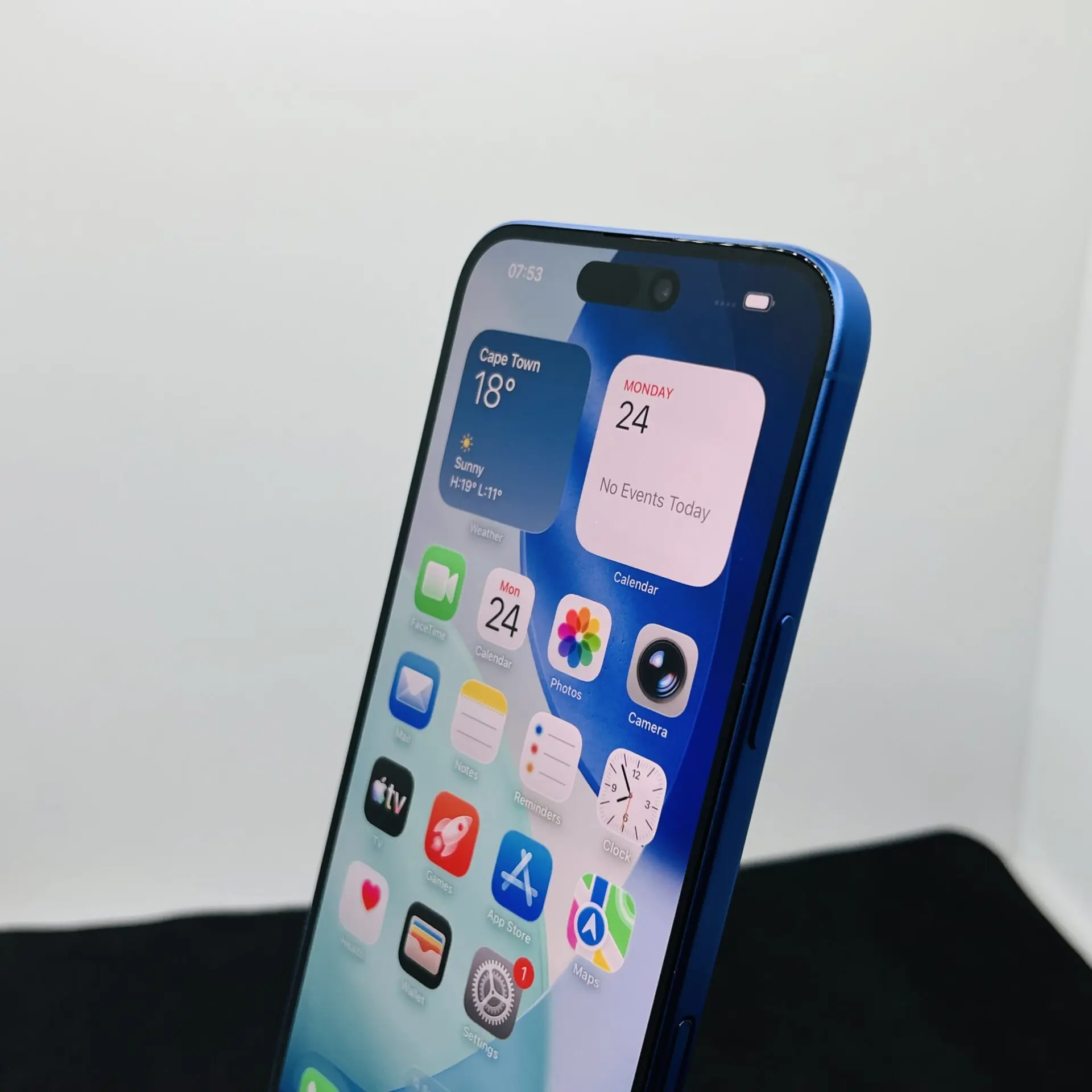 Apple iPhone 16 Plus 128GB Ultramarine (Condition: Excellent) - Image 6
