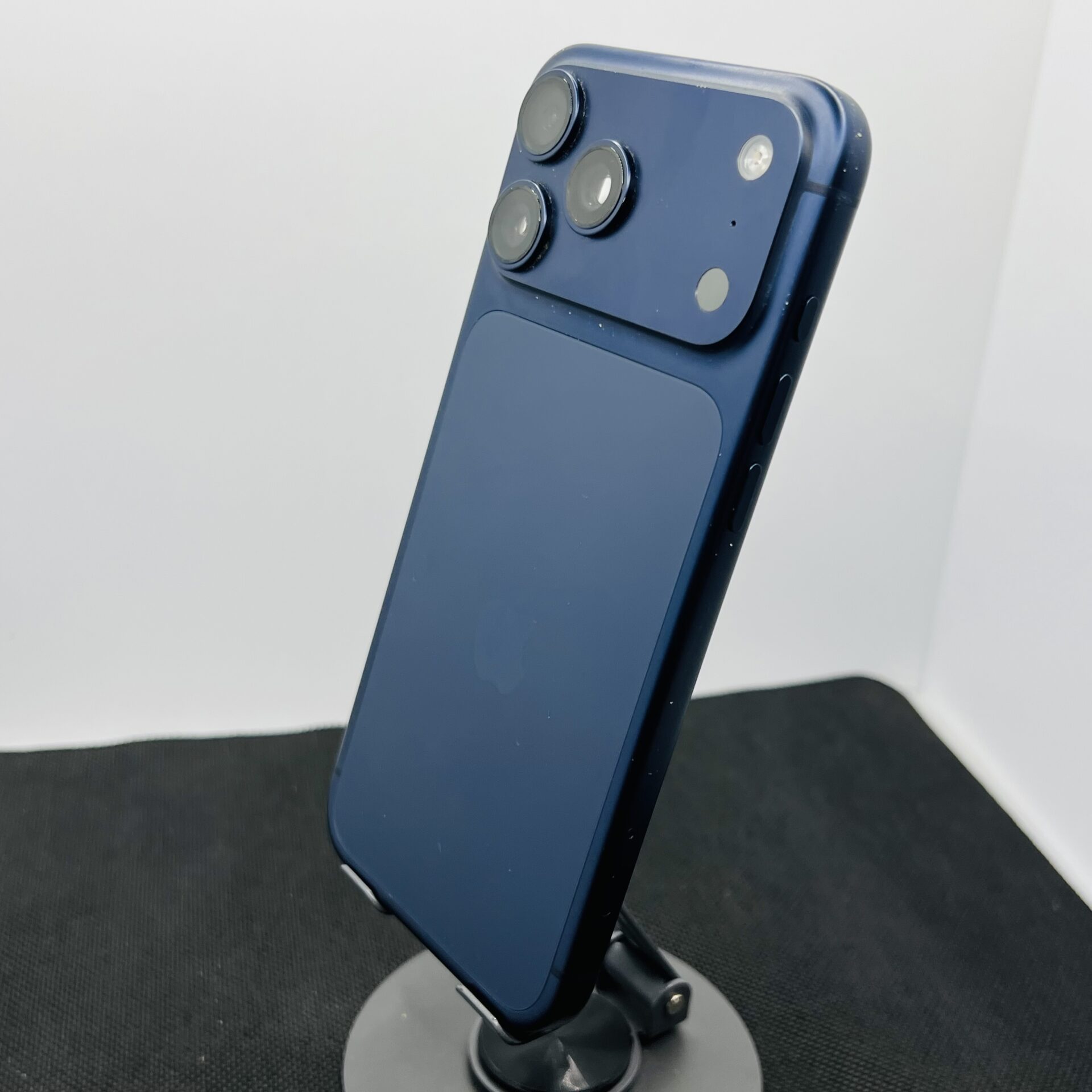 Apple iPhone 17 Pro Max 256GB Deep Blue (Condition: Good) - Image 8