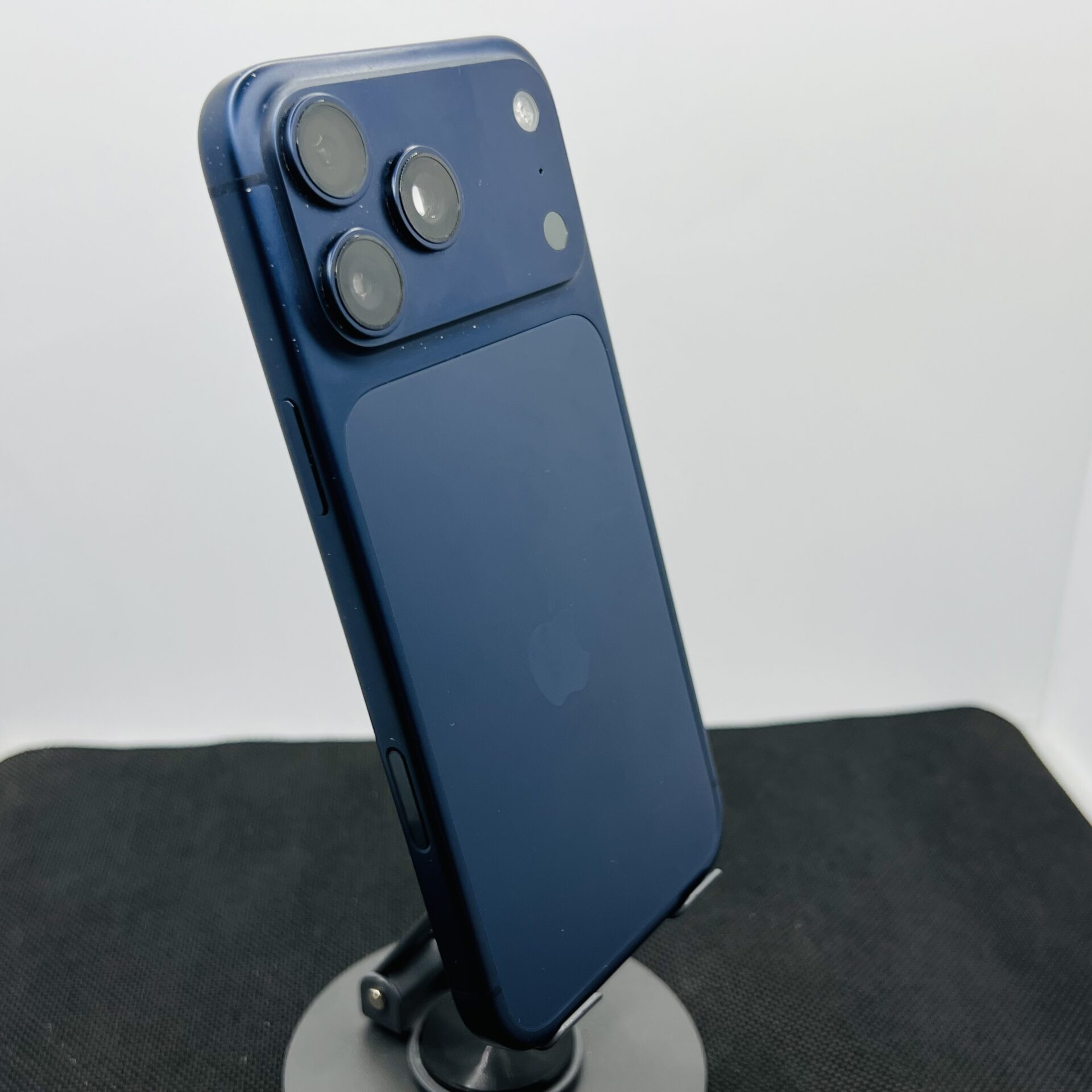 Apple iPhone 17 Pro Max 256GB Deep Blue (Condition: Good) - Image 10