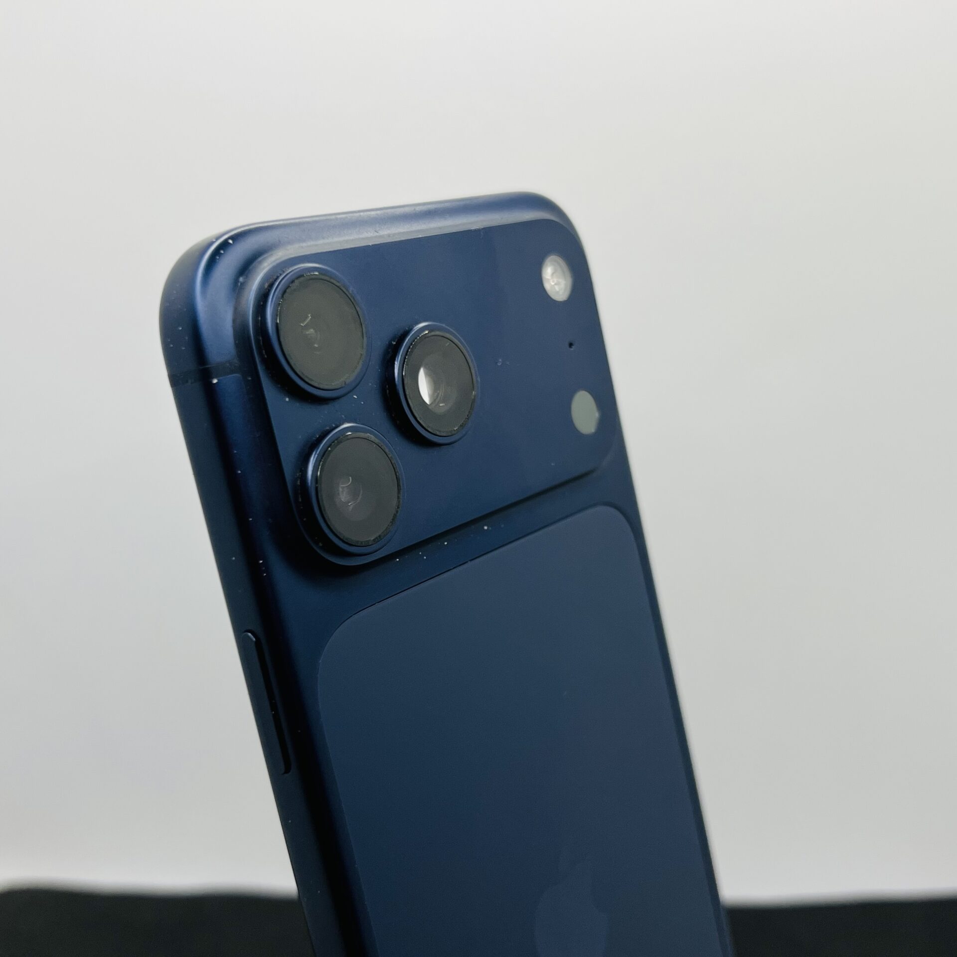 Apple iPhone 17 Pro Max 256GB Deep Blue (Condition: Good) - Image 11