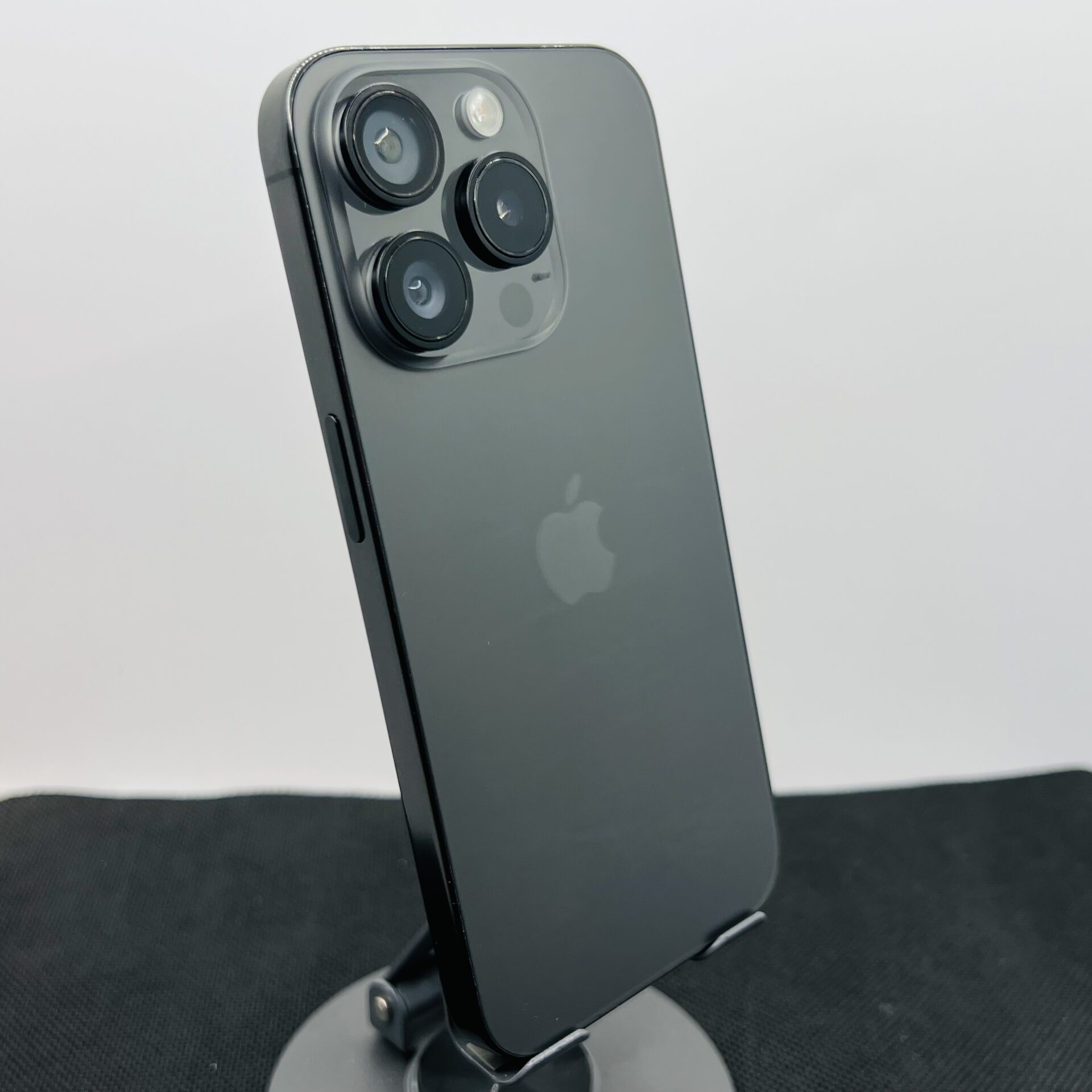 Apple iPhone 15 Pro 128GB Black Titanium - No NFC (Tap To Pay) (Condition: Good) - Image 9